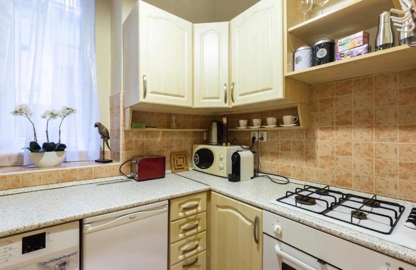 Cherry Blossom Designer Apartment In The Center With Free Parking ブダペスト エクステリア 写真